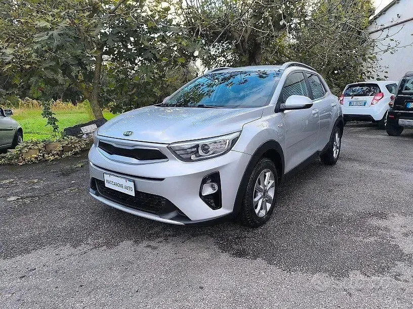 Usata Kia Stonic Style 110 CV (80 kW) 2017 Grigio SUV