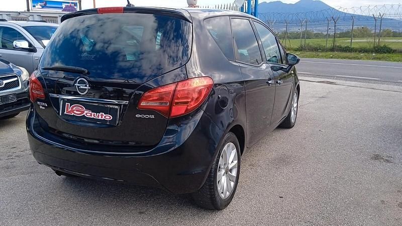 Usata Opel Meriva Cosmo 95 CV (69 kW) 2013 Nero Monovolume