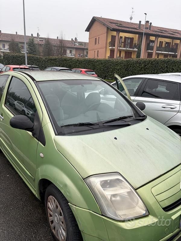 Usata Citroën C2 70 CV (51 kW) 2004 Verde Utilitaria