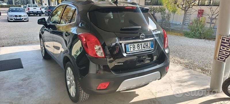 Usata Opel Mokka Cosmo 140 CV (102 kW) 2016 Nero SUV