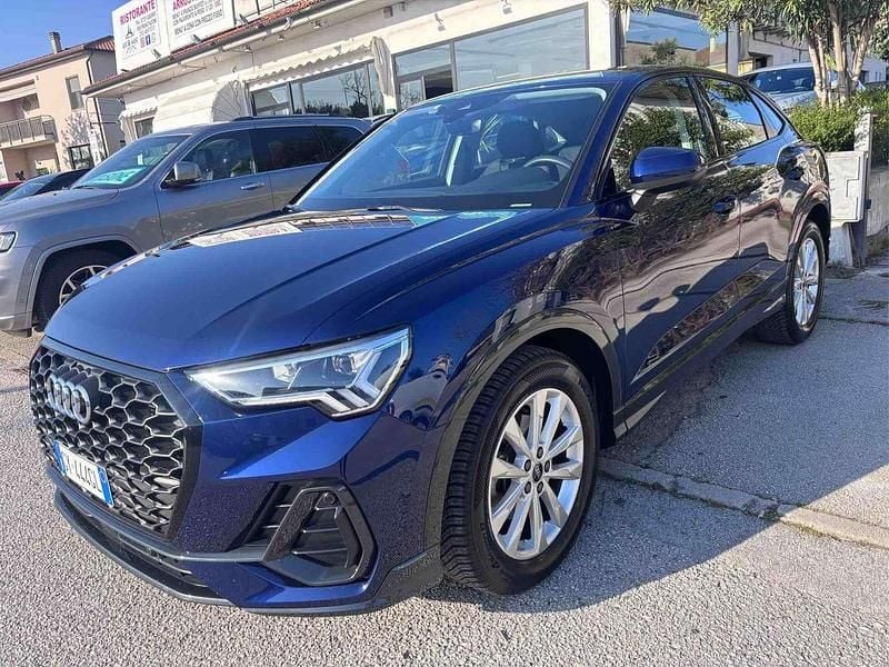 Usata Audi Q3 Sportback Business Plus 150 CV (110 kW) 2025 Blu/azzurro SUV