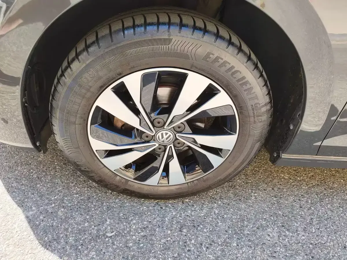 Usata VW Polo 95 CV (69 kW) 2018 Grigio Utilitaria