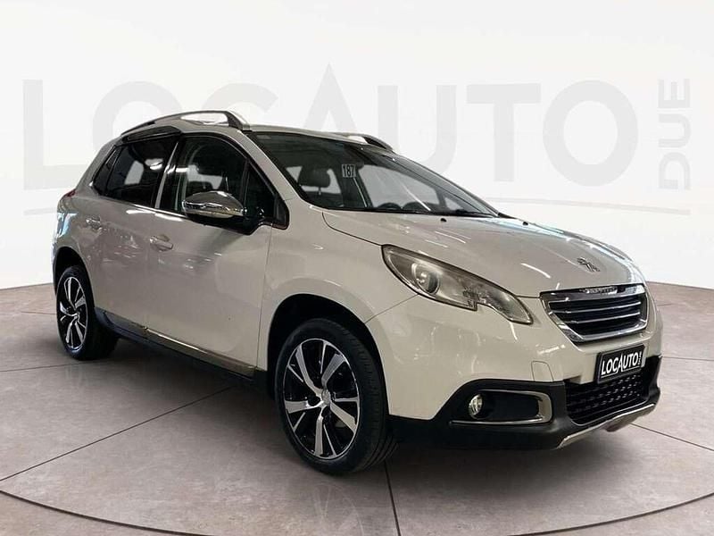 Usata Peugeot 2008 Allure 92 CV (67 kW) 2014 Bianco SUV