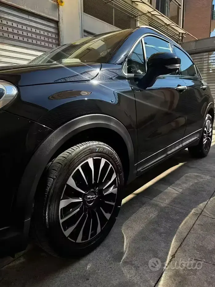 Usata Fiat 500 Cross 95 CV (69 kW) 2020 Nero Station wagon
