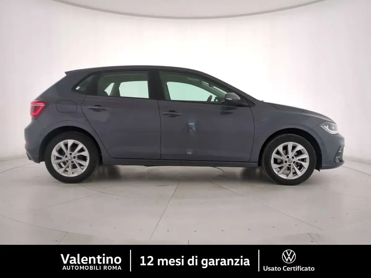 Usata VW Polo Style 95 CV (69 kW) 2024 Grigio Utilitaria