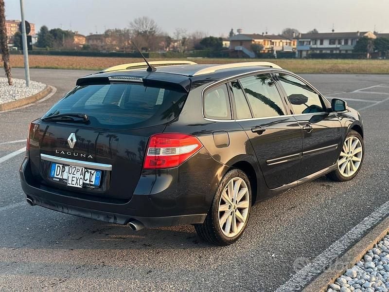 Usata Renault Laguna III 2010 Nero Station wagon