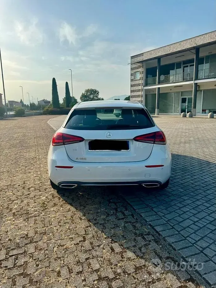 Usata Mercedes A180 136 CV (100 kW) 2020 Bianco Berlina