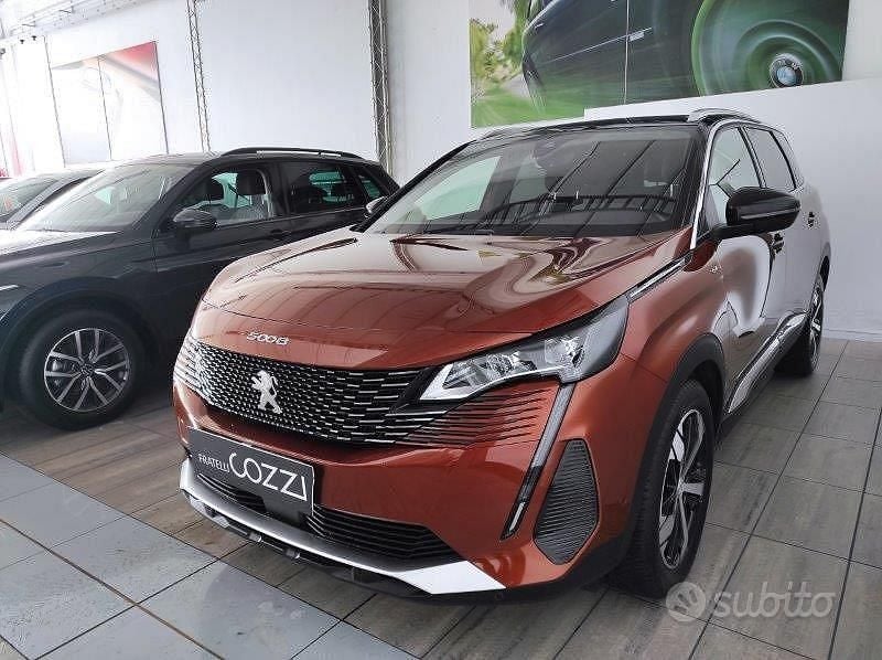 Usata Peugeot 5008 S 131 CV (96 kW) 2023 Marrone SUV