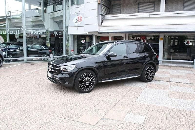 Nero Usata 2021 Mercedes GLC300 SUV | 35.700 € (Buon prezzo) - Immagine 1/4