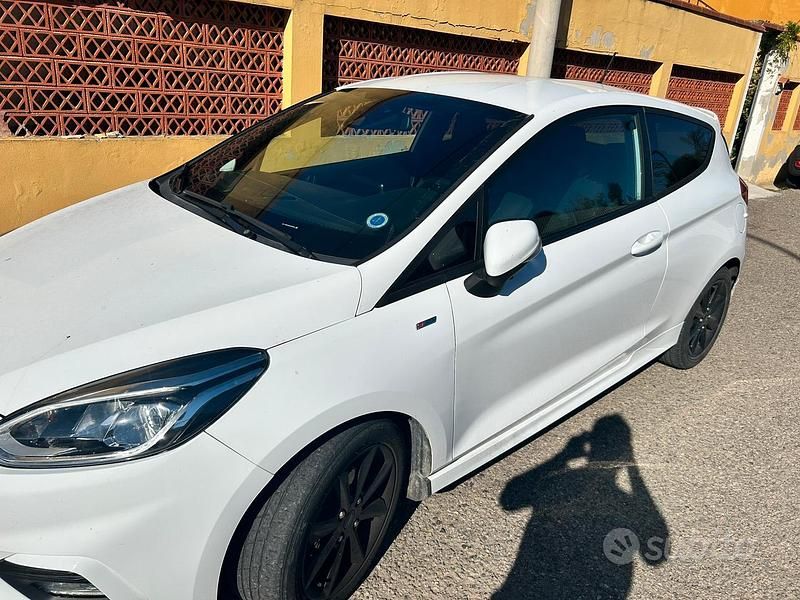 Usata Ford Fiesta ST-Line 85 CV (62 kW) 2019 Bianco Berlina