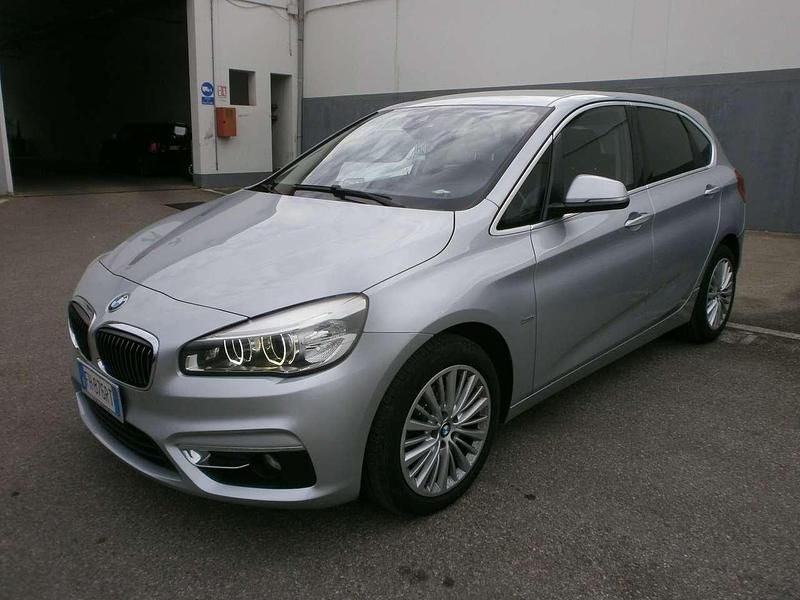 Usata BMW 218 Active Tourer Luxury Line 150 CV (110 kW) 2017 Argento Monovolume