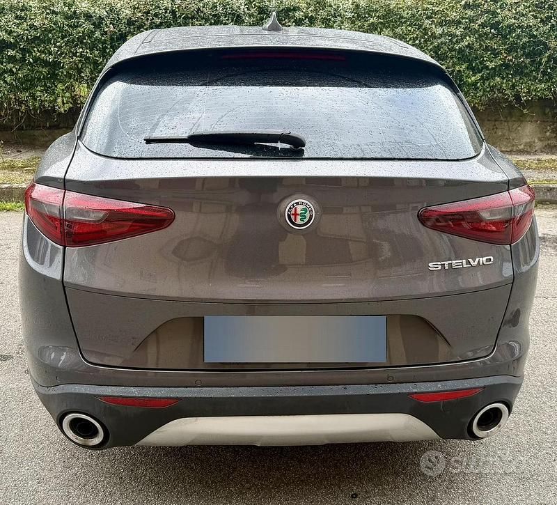 Usata Alfa Romeo Stelvio 2018 Grigio SUV