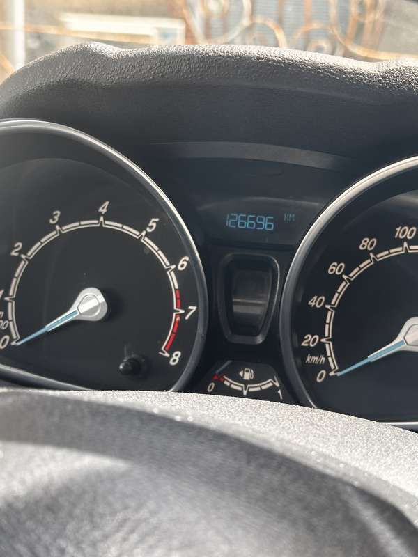 Usata Ford Fiesta Titanium 92 CV (67 kW) 2013 Blu Utilitaria