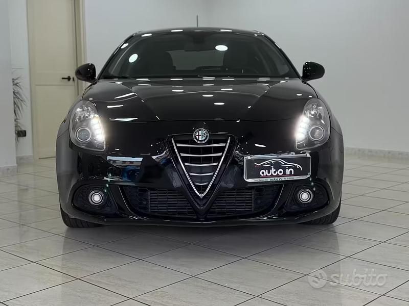 Usata Alfa Romeo Giulietta Distinctive 105 CV (77 kW) 2013 Nero Utilitaria