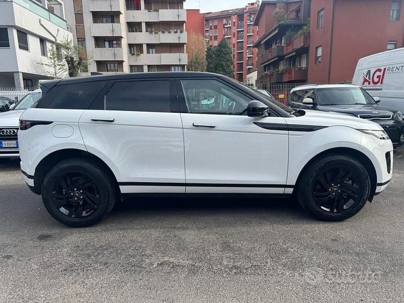 Usata Land Rover Range Rover evoque SE 163 CV (119 kW) 2022 Bianco SUV