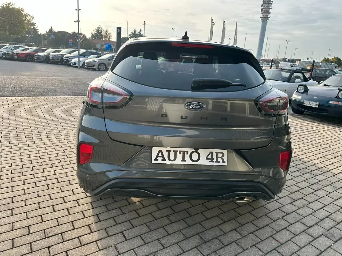 Usata Ford Puma ST-Line X 125 CV (91 kW) 2024 Grigio SUV