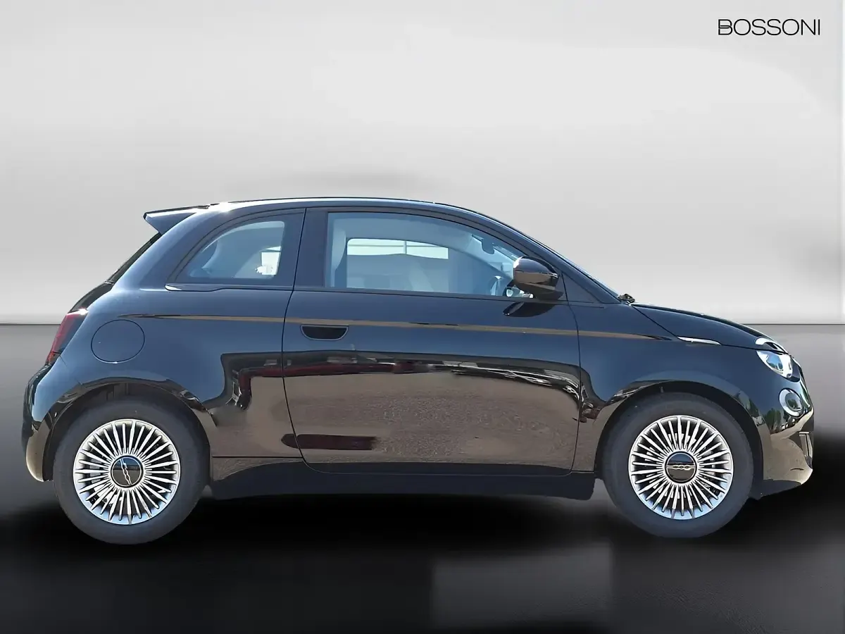 Nuova Fiat 500 Icon 65 CV (47 kW) 2026 Blu Berlina