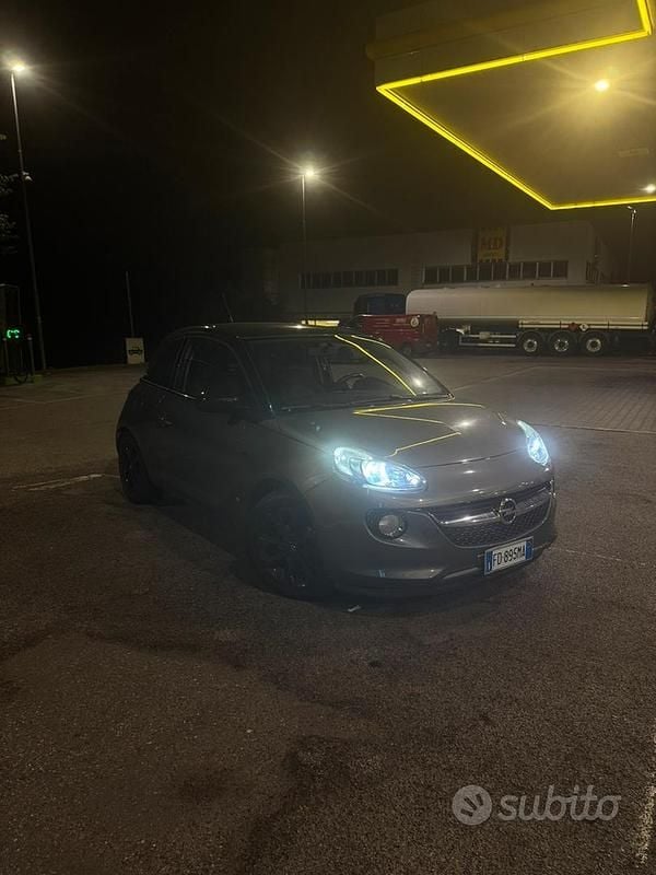 Usata Opel Adam 69 CV (50 kW) 2016 Utilitaria