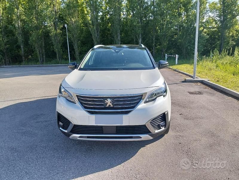 Usado Peugeot 5008 131 CV (96 kW) 2018 Blanco SUV