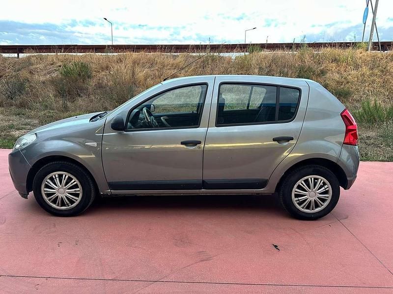 Usata Dacia Sandero 75 CV (55 kW) 2010 Other Utilitaria