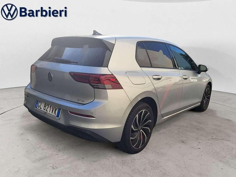 Brugt VW Golf VIII Life 110 HK (80 kW) 2023 Sølv Hatchback