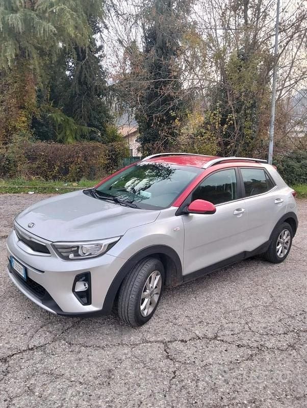 Usata Kia Stonic Style 100 CV (73 kW) 2020 Grigio SUV