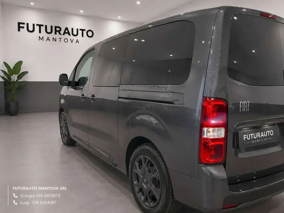 Nuova Fiat Ulysse 131 kW (179 CV) 2025 Grigio Monovolume