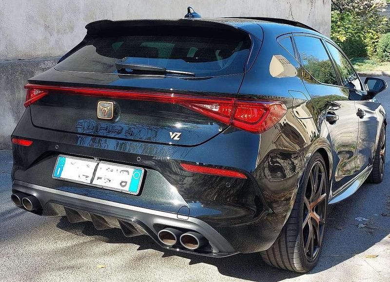 Usata Cupra Leon VZ 300 CV (220 kW) 2022 Nero Berlina