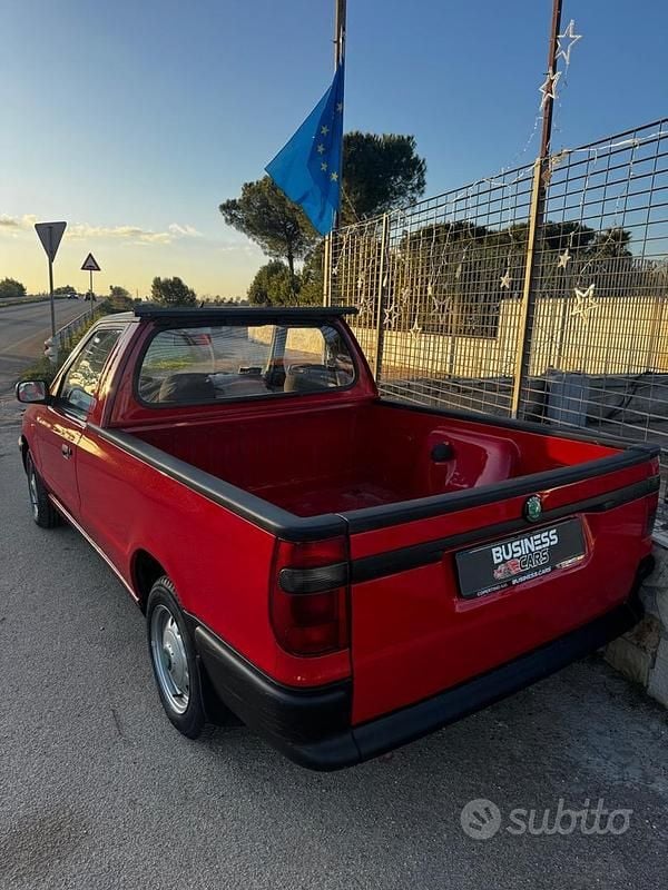 Usata Skoda Pick-up 63 CV (46 kW) 1999 Rosso Pick-up