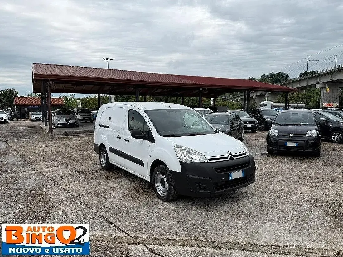 Usata Citroën Berlingo 99 CV (72 kW) 2017 Bianco Monovolume