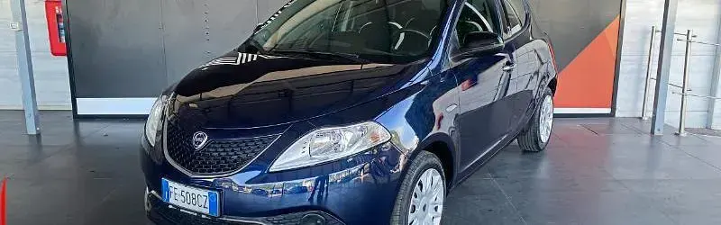 Usata Lancia Ypsilon Gold 69 CV (50 kW) 2019 Utilitaria
