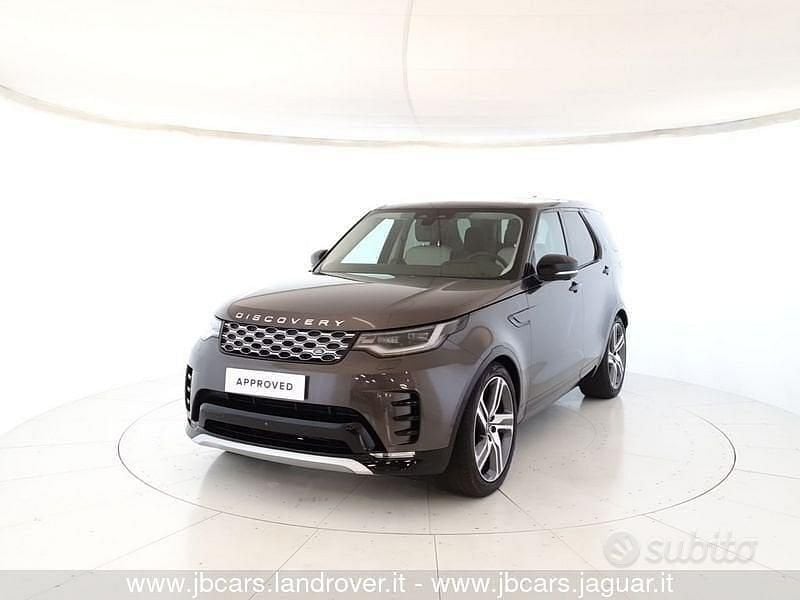 Usata Land Rover Discovery 5 351 CV (258 kW) 2024 Grigio scuro SUV
