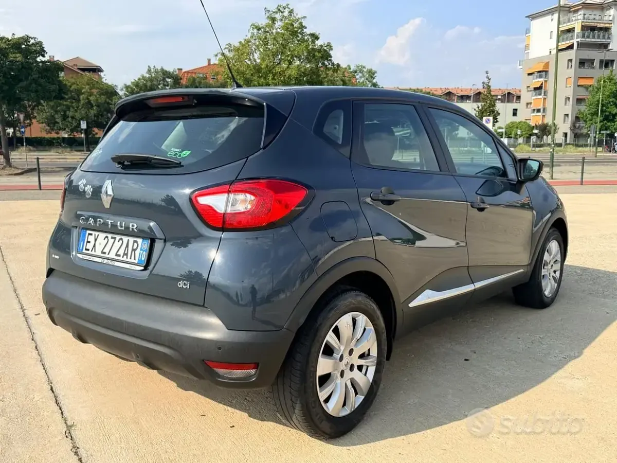 Usata Renault Captur 90 CV (66 kW) 2014 Bluazzurro SUV