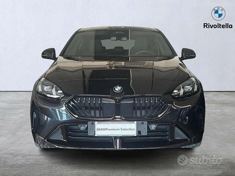 Usata BMW 118 Comfort Edition 150 CV (110 kW) 2024 Black sapphire metallizzato Utilitaria