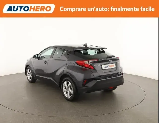 Usata Toyota C-HR Trend 122 CV (89 kW) 2017 Grigio SUV