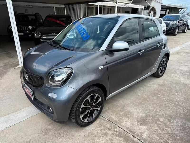 Usata Smart ForFour Passion 71 CV (52 kW) 2018 Nero Utilitaria