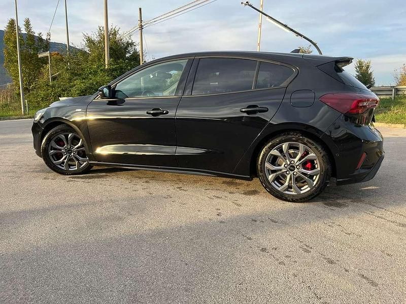 Usata Ford Focus ST-Line 125 CV (91 kW) 2024 Nero Berlina