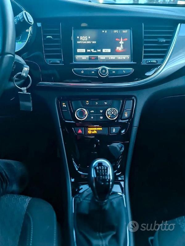 Usata Opel Mokka 140 CV (102 kW) 2017 Bianco SUV