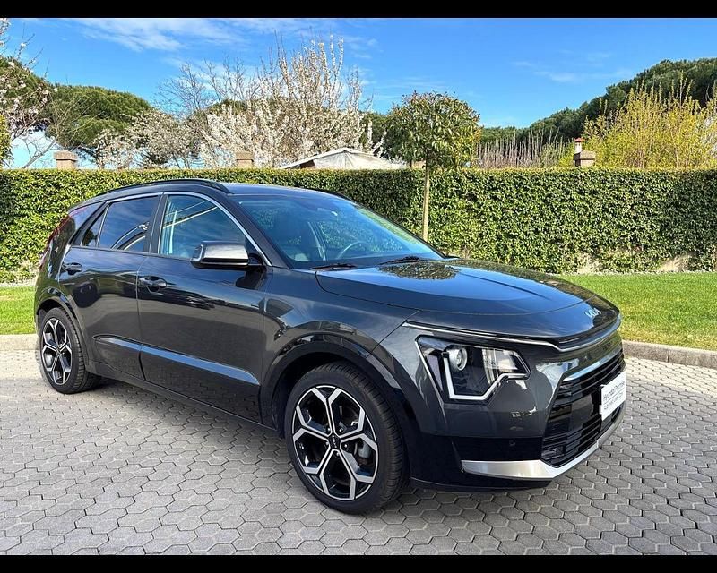 Usata Kia Niro Style 104 CV (76 kW) 2022 Grigio SUV
