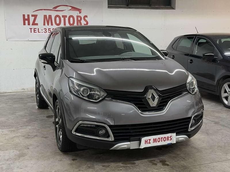 Usata Renault Captur 110 CV (80 kW) 2016 Grigio SUV