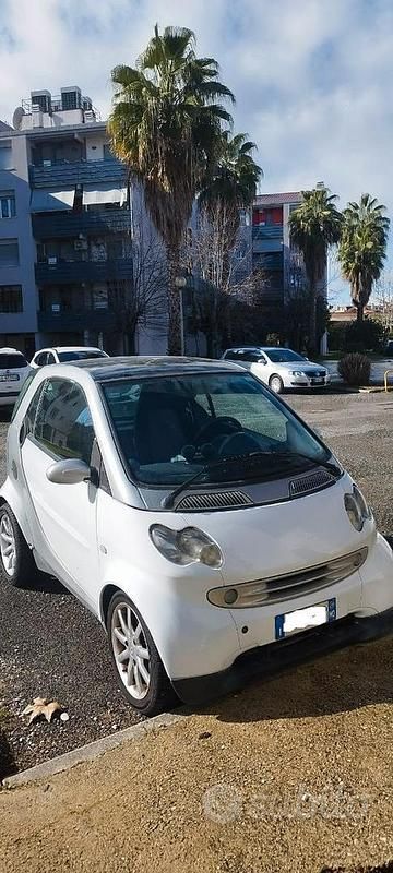 Usata Smart ForTwo Coupé 61 CV (44 kW) 2000 Bianco Coupé