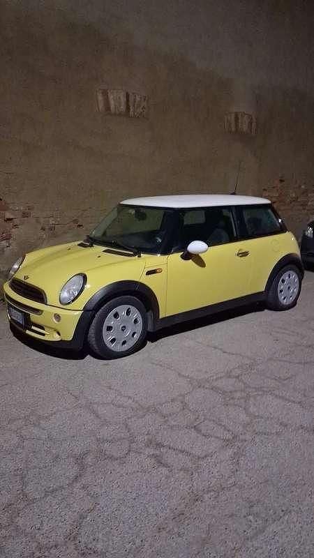 Usata Mini ONE 90 CV (66 kW) 2007 Utilitaria