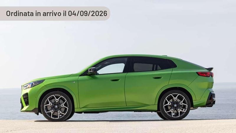 Usata BMW X2 Efficient Dynamics 150 CV (110 kW) 2023 Argento SUV