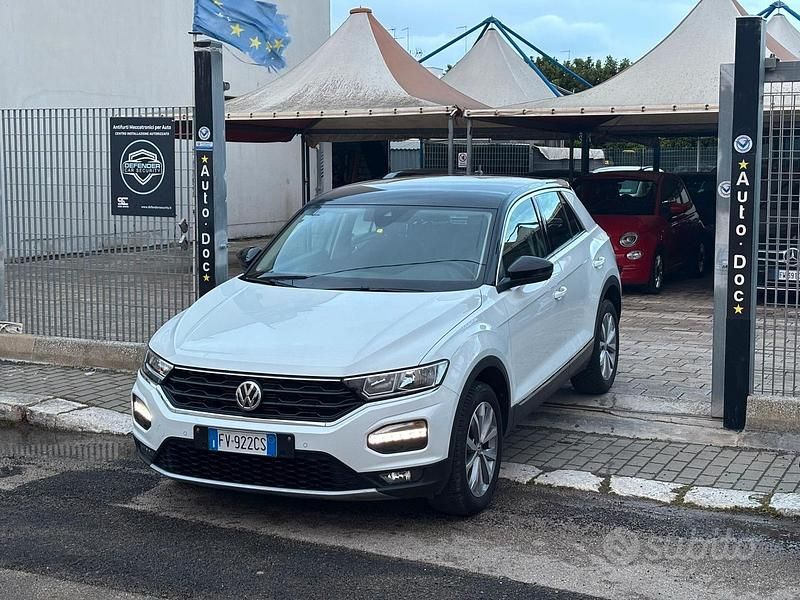 Usata VW T-Roc Style 116 CV (85 kW) 2019 Bianco SUV