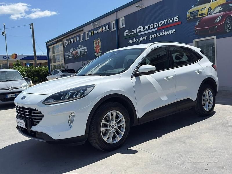 Bianco Usata 2022 Ford Kuga Titanium SUV | 16.900 € (Ottimo prezzo) - Immagine 1/4