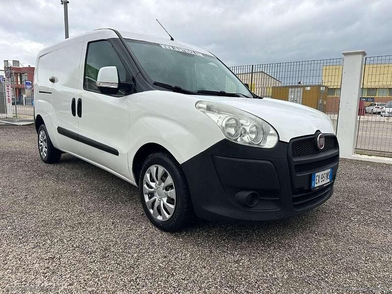 Usata Fiat Doblò 105 CV (77 kW) 2015 Other Monovolume