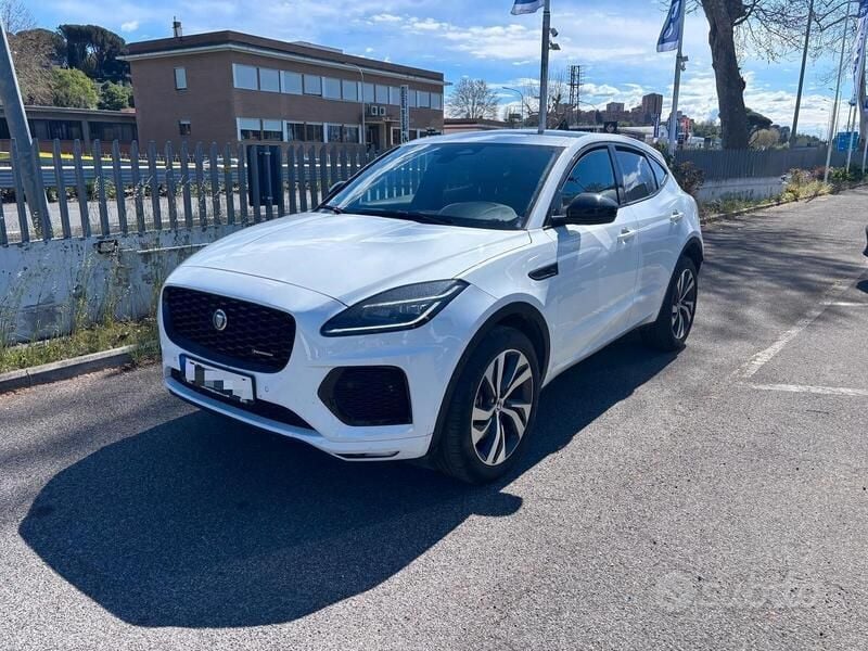Bianco Usata 2024 Jaguar E-Pace R-Dynamic SUV | 44.900 € (Molto cara) - Immagine 1/4