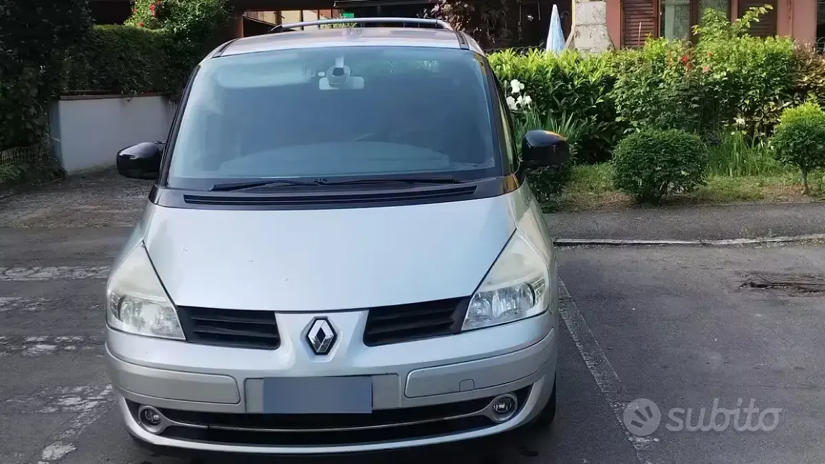 Usata Renault Espace 130 CV (95 kW) 2012 Grigio Monovolume