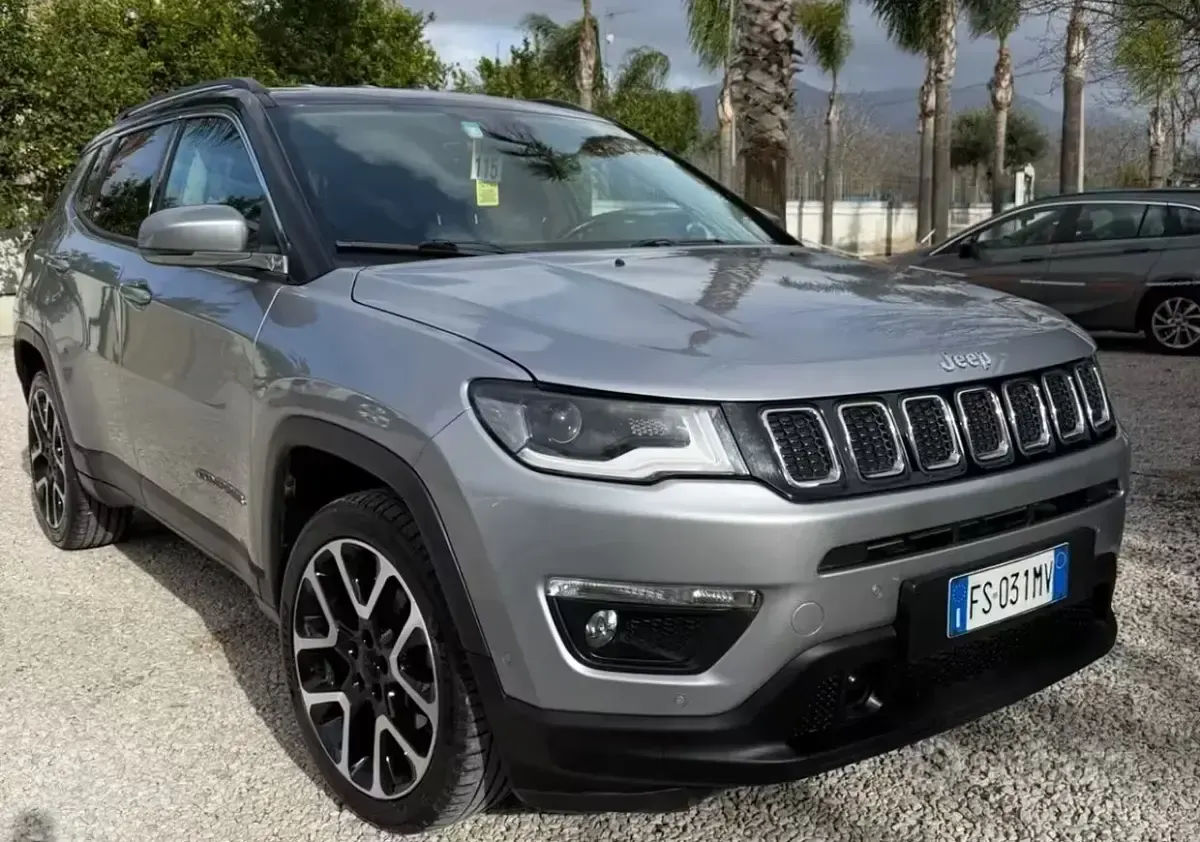 Usata Jeep Compass Limited 120 CV (88 kW) 2018 Grigio SUV