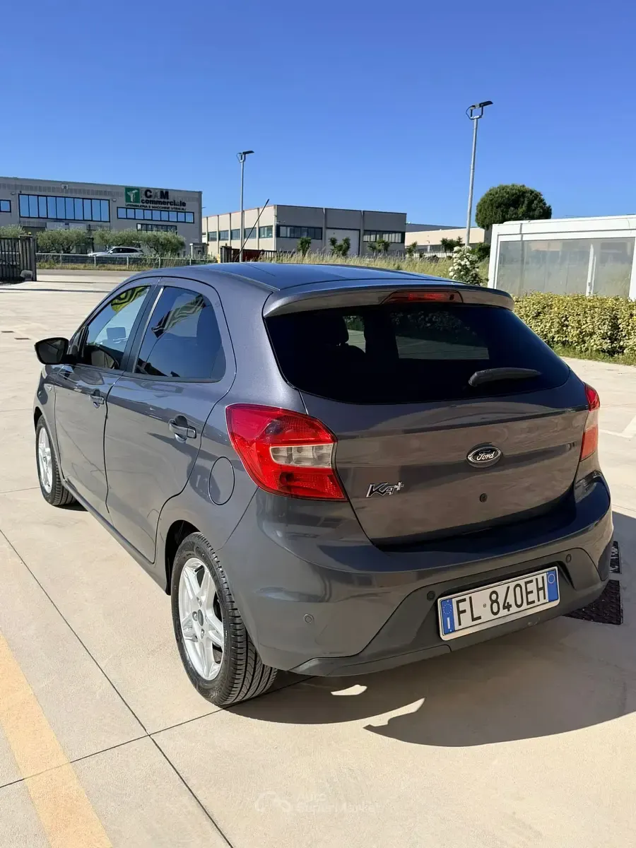 Occasion Ford Ka Plus 86 PK (63 kW) 2018 Grijs Hatchback